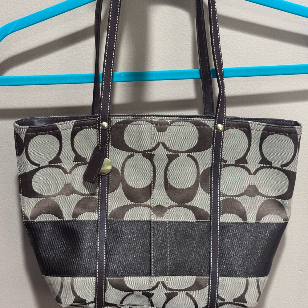 NEVER USED | COACH | Vintage | 11098 | Signature Tote | NEVER USED/ NEVER WORN